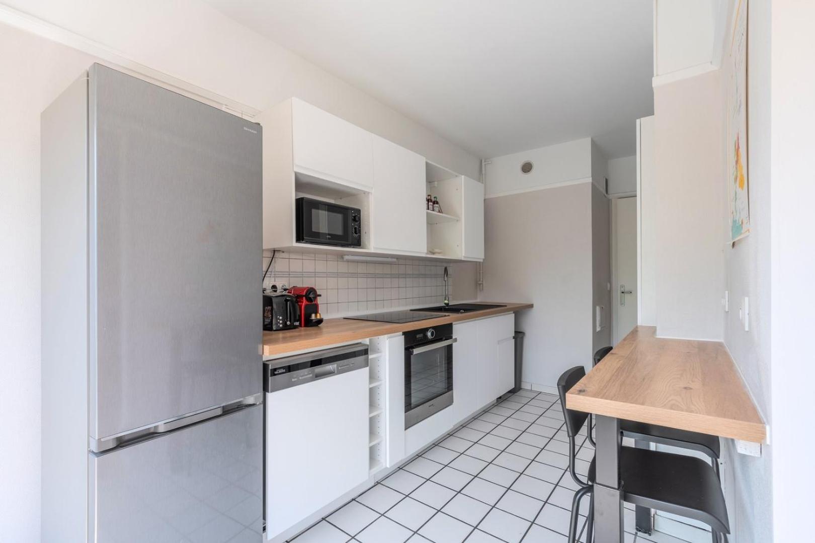 Spacious 3 Bedroom Apartment & Private Parking! Lambersart Ngoại thất bức ảnh